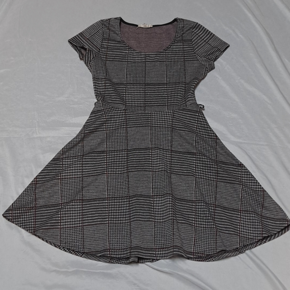 Rolla Coster Houndstooth Academia Grunge Short Sleeve Fit and Flare Skater Dress